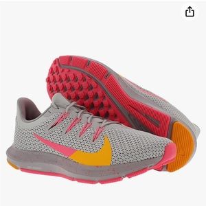 Nike Womens WMNS Quest 2 - Size 9.5